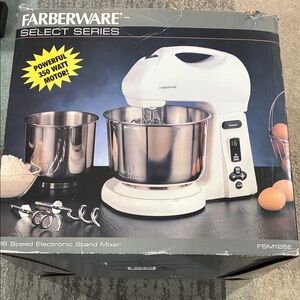Farberware Select Series White Stand Mixer with Stainless Steel Bowl